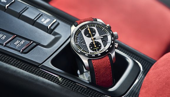 Porsche 911 GT2 RS får sladd i 230 km/h på Nürburgring