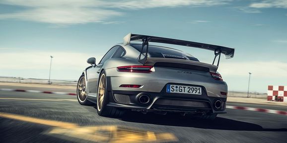 Porsche 911 GT2 RS får sladd i 230 km/h på Nürburgring