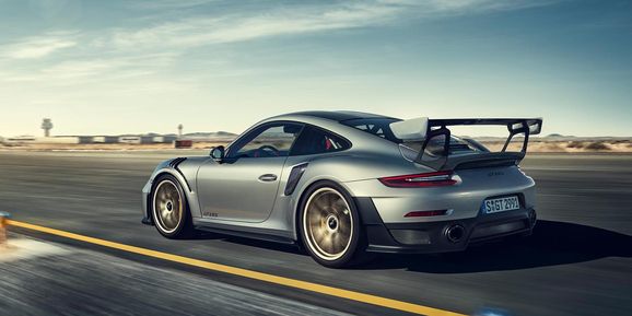 Porsche 911 GT2 RS får sladd i 230 km/h på Nürburgring