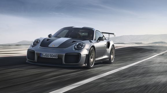 Porsche 911 GT2 RS får sladd i 230 km/h på Nürburgring