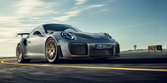 Porsche 911 GT2 RS får sladd i 230 km/h på Nürburgring