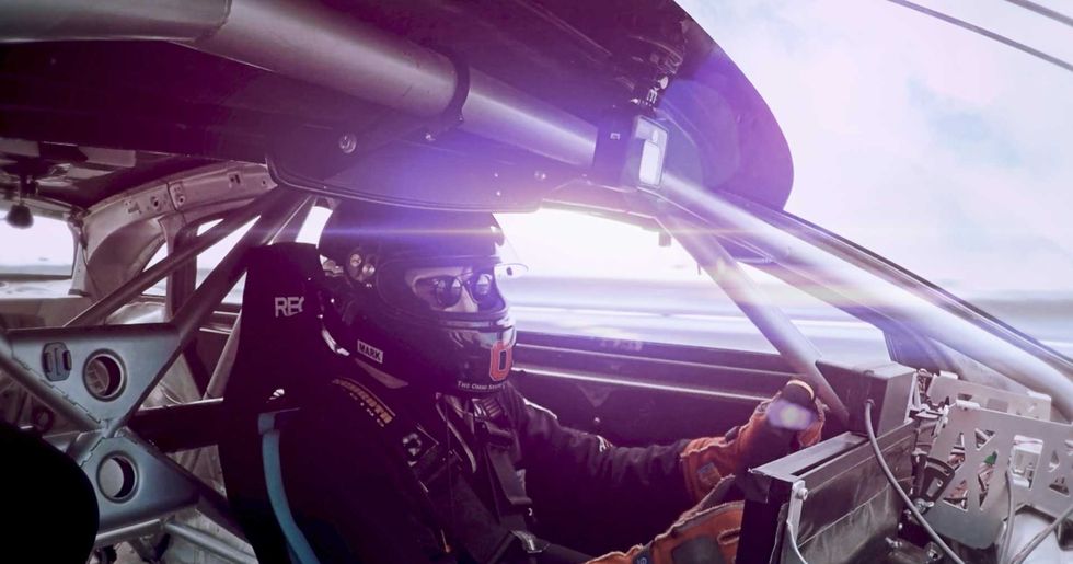 Se Lucid Air accelerera till imponerande 378 km/h