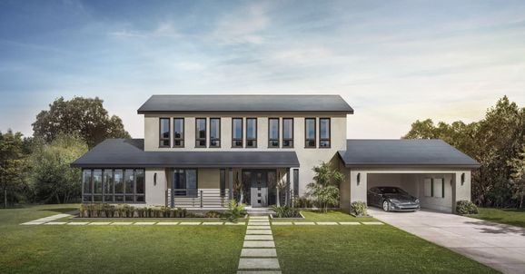 Första Tesla Solar Roof – snart med svenskt pris
