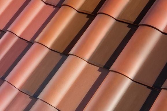 Första Tesla Solar Roof – snart med svenskt pris