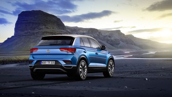 Lilla, tuffa VW T-Roc – utmanar Audi Q2