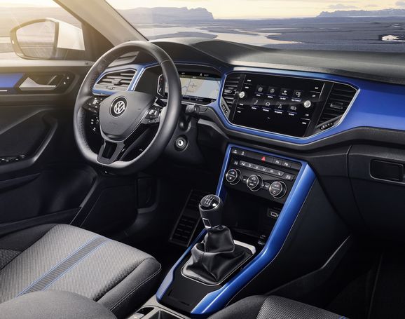 Lilla, tuffa VW T-Roc – utmanar Audi Q2