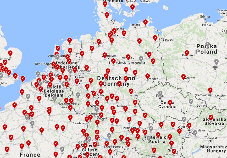 Miljöministern lämnar tillbaka sin Tesla Model S