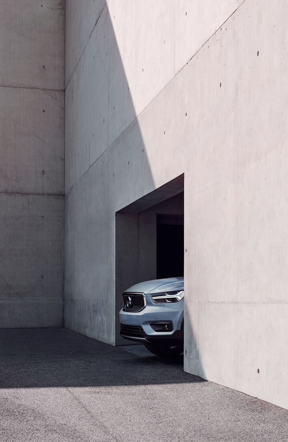 Volvo XC40 visar fronten – premiär nästa vecka