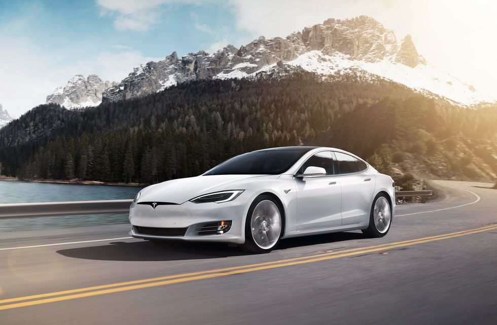 Ingen mer bakhjulsdrift i Tesla Model S