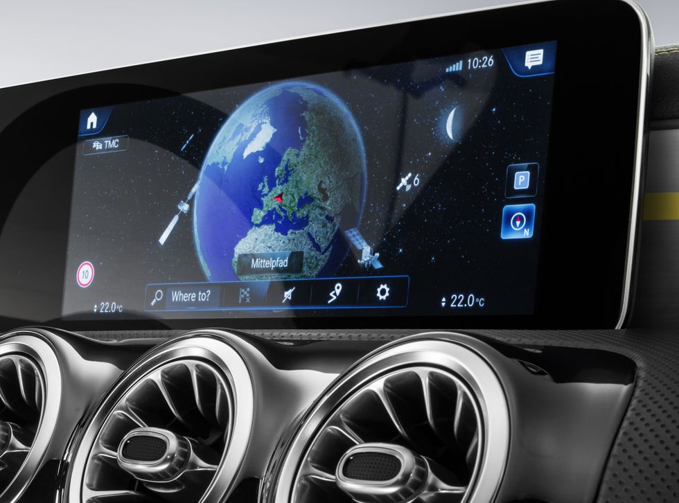 Officiell: Nya Mercedes A-klass blir digital