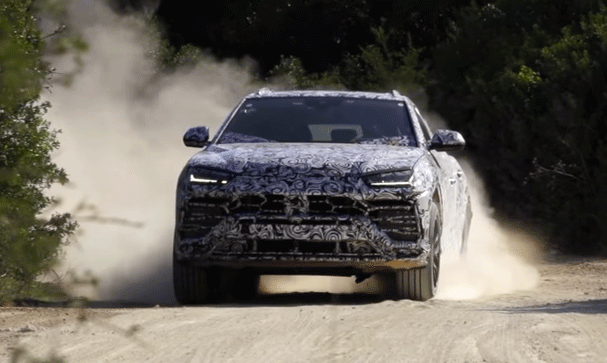 Lyssna: Lamborghinis super-suv låter grymt