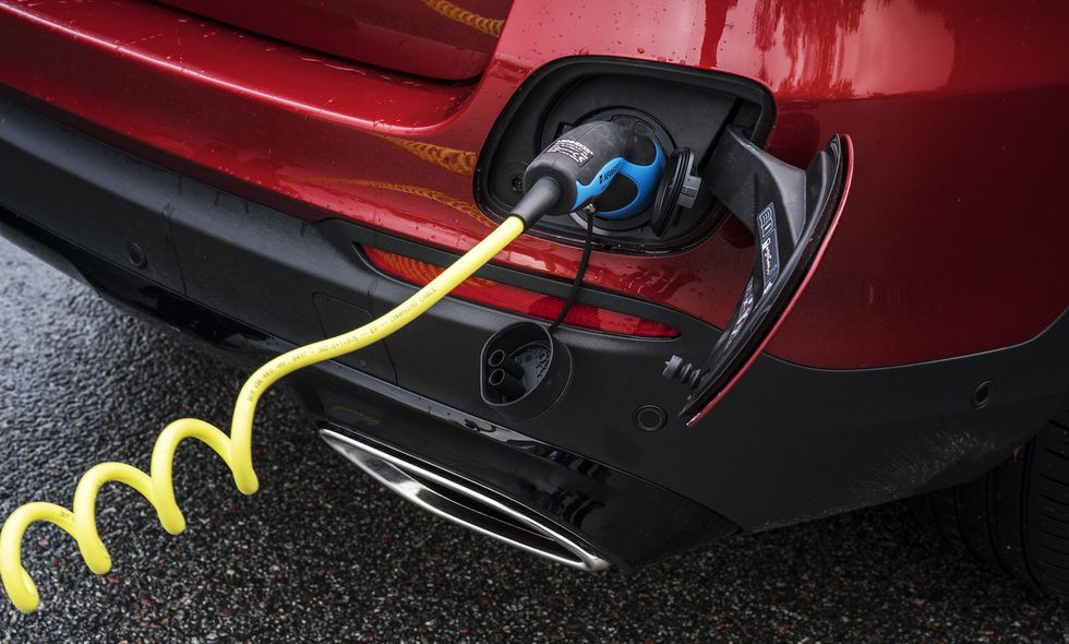 Ägarnas egna siffror: Så mycket drar laddhybriden