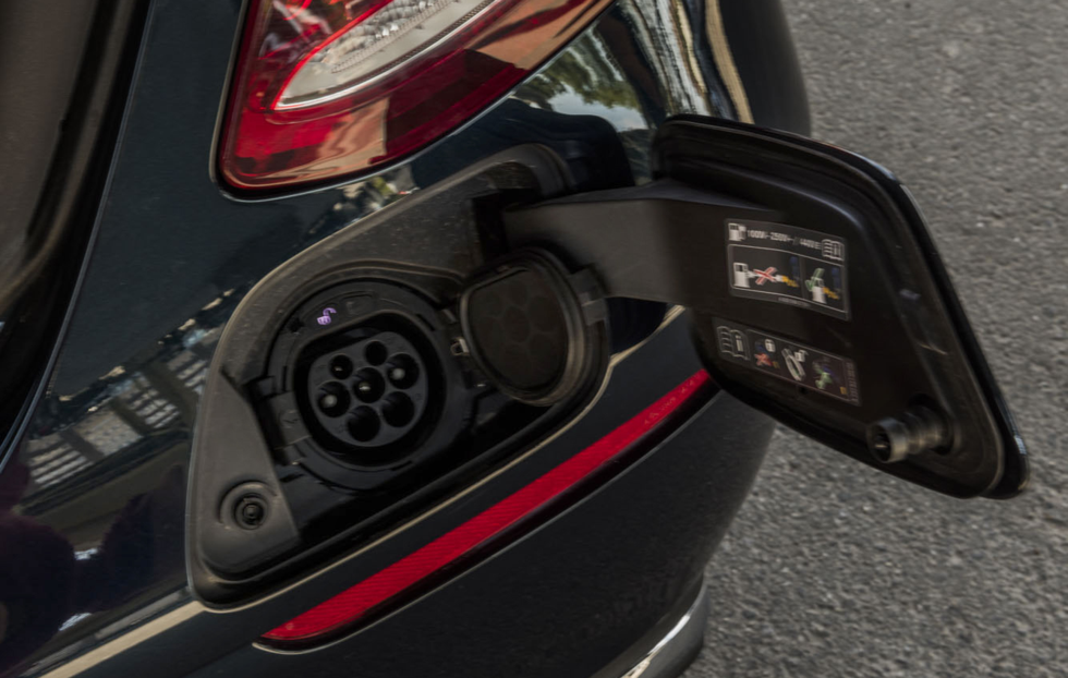 Ny rapport: Laddhybrider bättre än väntat?