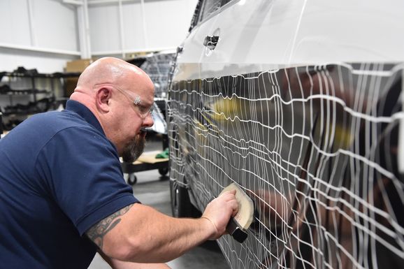 Första officiella bilderna på nya BMW X7