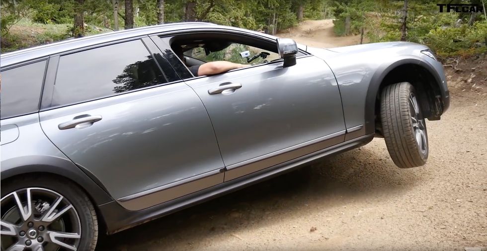 Volvo XC60 testas i terrängen – hur ska det gå?