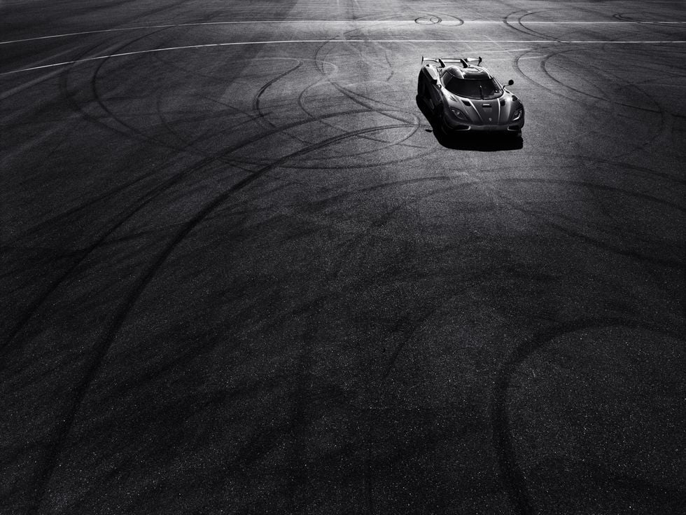 Så här fotar man världens snabbaste bil
