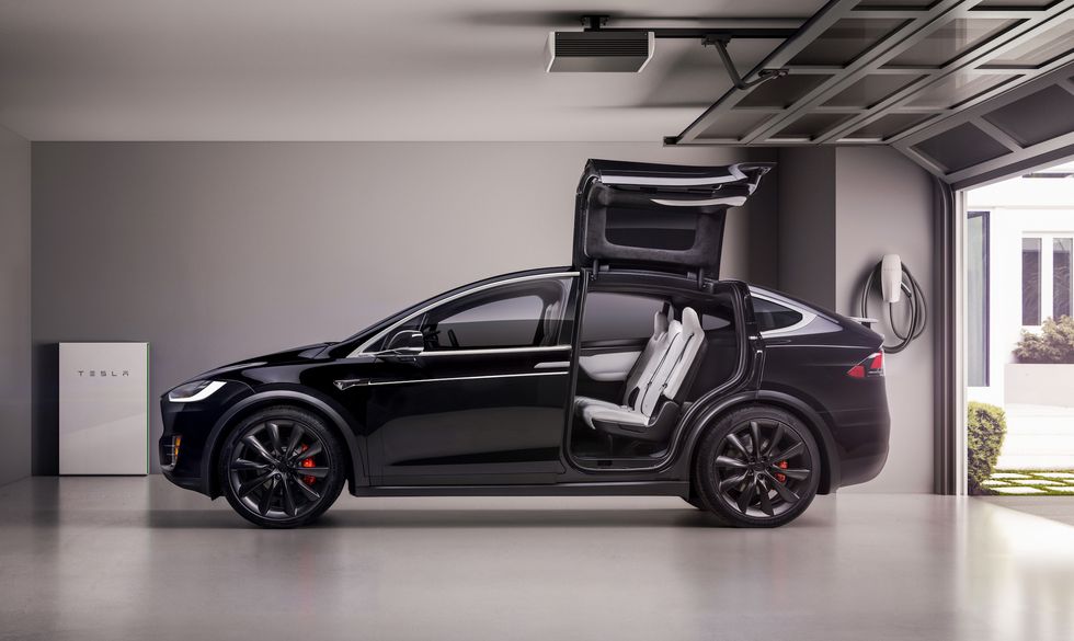 Tesla har byggt 300.000 bilar – snart världens största elbilstillverkare