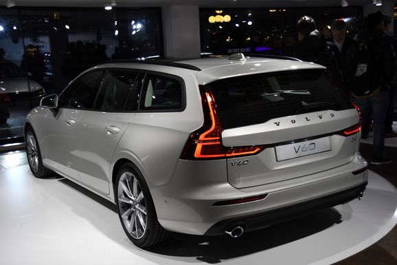 Nya Volvo V60 – folkhemskombin provkörd av testchefen