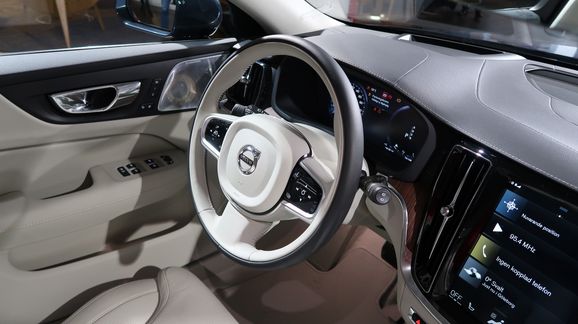 Nya Volvo V60 – folkhemskombin provkörd av testchefen