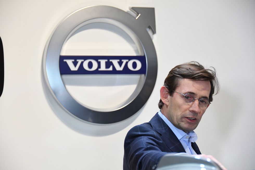 Bildfrosseri: Nya Volvo V60 – alla detaljer om folkhemskombin