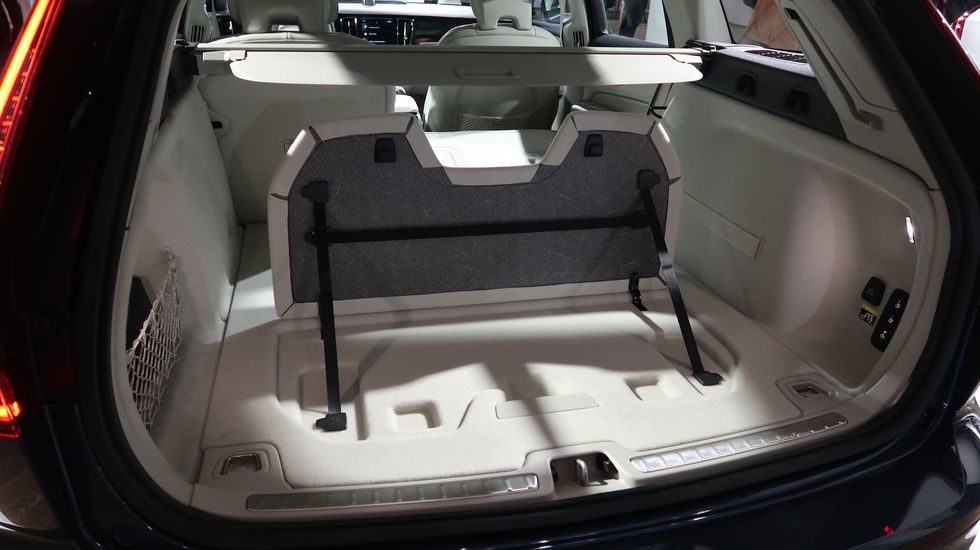 Bildfrosseri: Nya Volvo V60 – alla detaljer om folkhemskombin