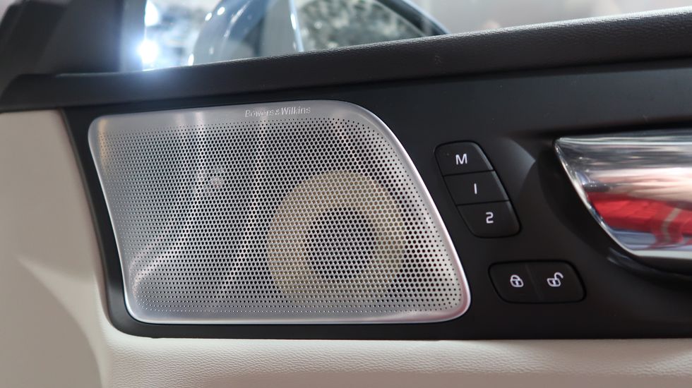 Bildfrosseri: Nya Volvo V60 – alla detaljer om folkhemskombin