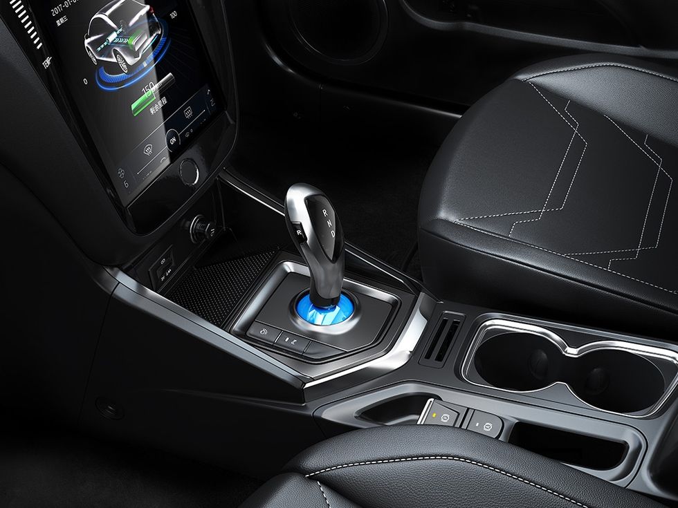 Kinesiska elbilen lockar med 50 mils räckvidd för under 100.000 kronor