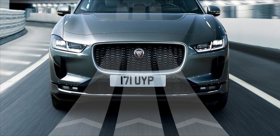 Jaguar I-Pace är officiell – fyrhjulsdriven elsuv med räckvidd på 48 mil