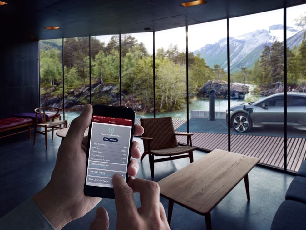 Jaguar I-Pace är officiell – fyrhjulsdriven elsuv med räckvidd på 48 mil