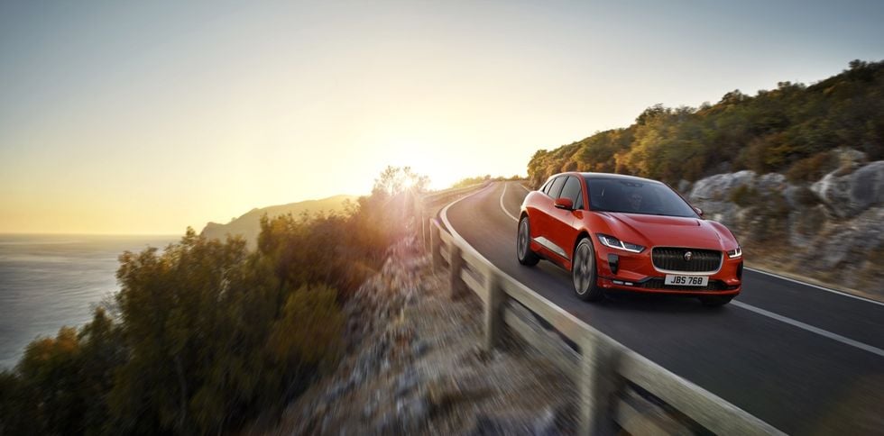 Jaguar I-Pace är officiell – fyrhjulsdriven elsuv med räckvidd på 48 mil