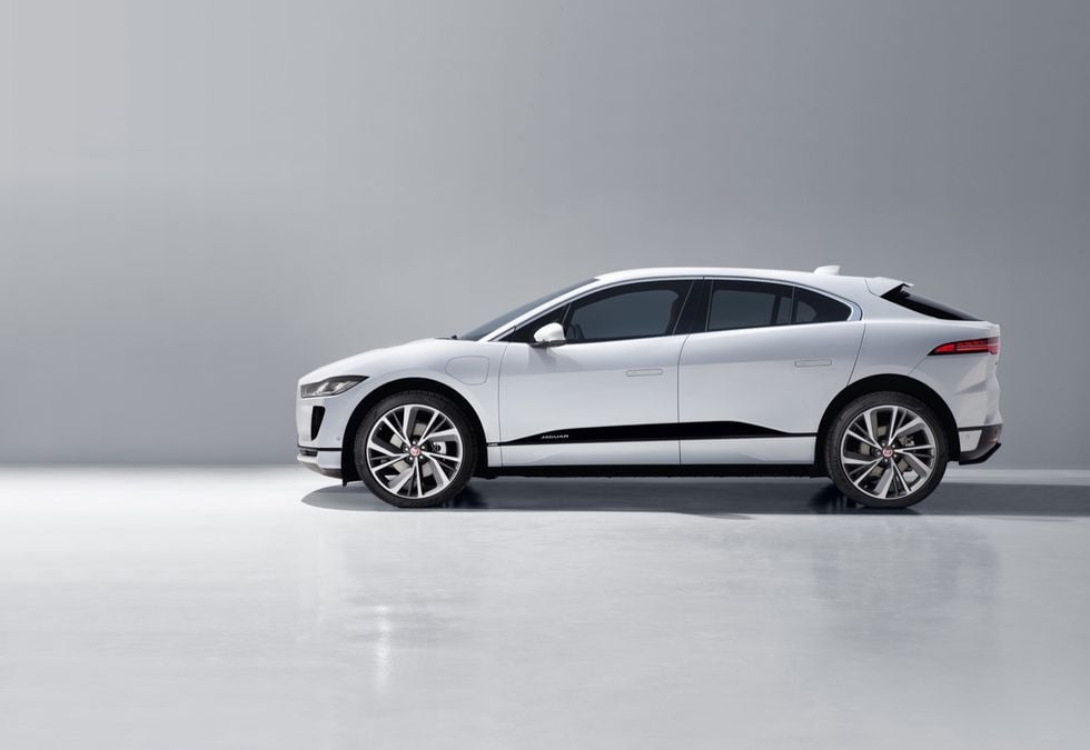 Jaguar I-Pace är officiell – fyrhjulsdriven elsuv med räckvidd på 48 mil
