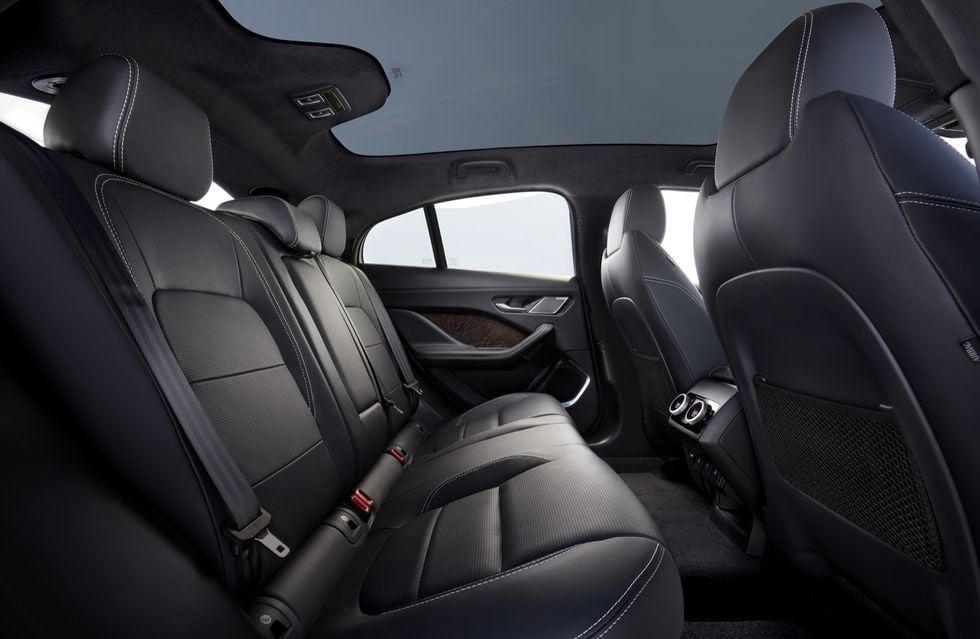 Jaguar I-Pace är officiell – fyrhjulsdriven elsuv med räckvidd på 48 mil