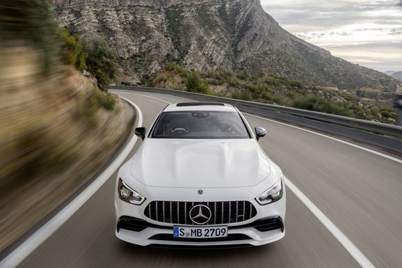 Panamera får se upp: Här är Mercedes-AMG GT Coupé