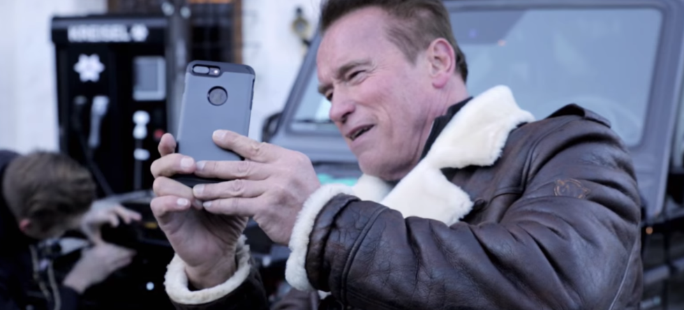 Han ska stämma oljeindustrin för mord: 