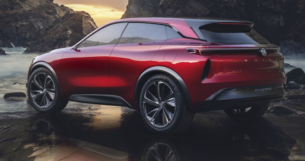 GM:s elsuv lockar med 557 hk och 60 mils räckvidd