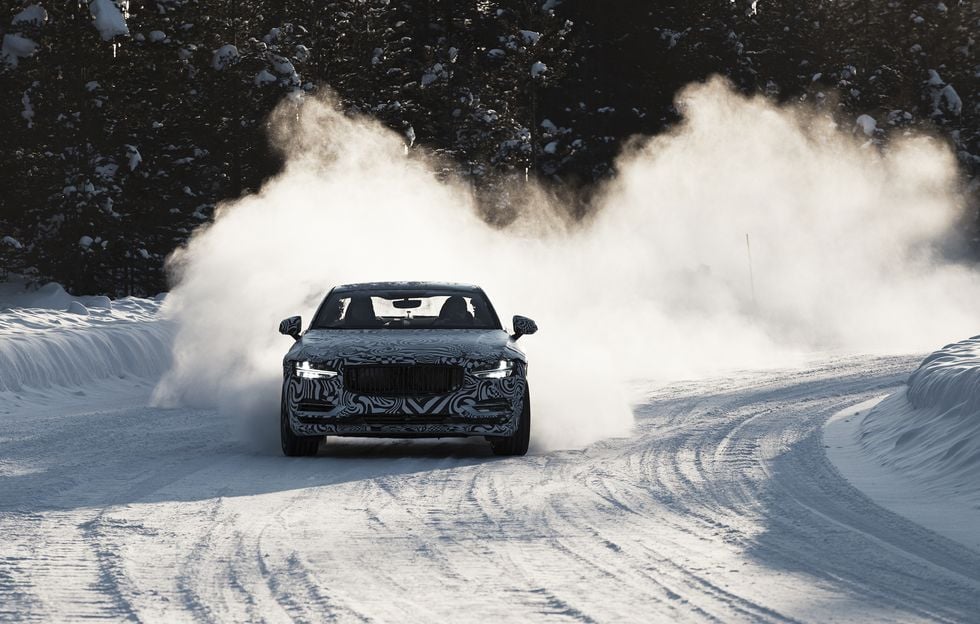 Polestar 1 testkörs i minus 28 grader – testförarna entusiastiska