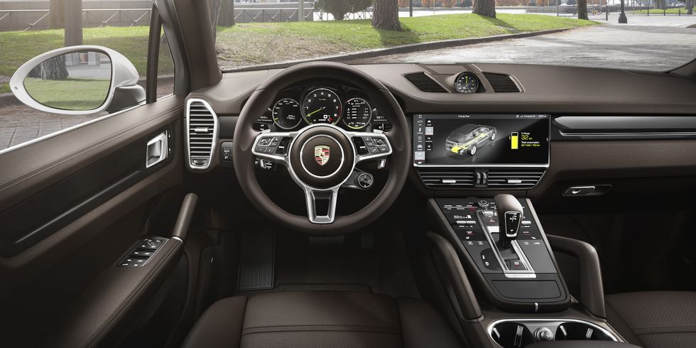 Porsches första suv-laddhybrid kan bli en succé – svenskt pris