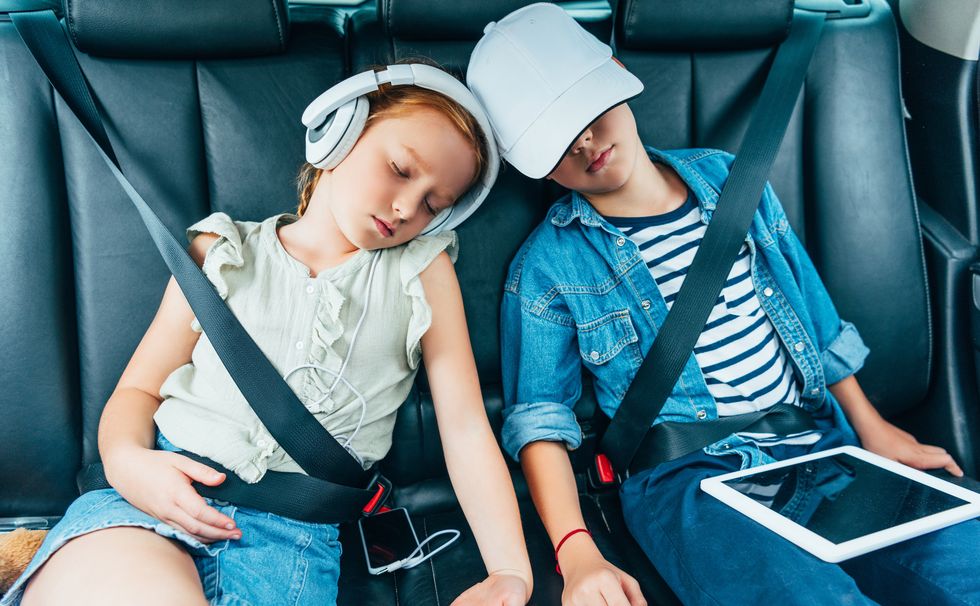Guide: Kolla bilen inför semestern – speciellt däcktrycket