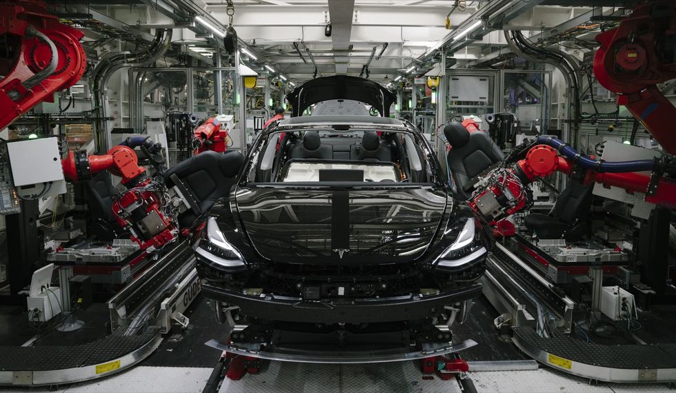 Elon Musk talar ut – tar sömntabletter och är överarbetad