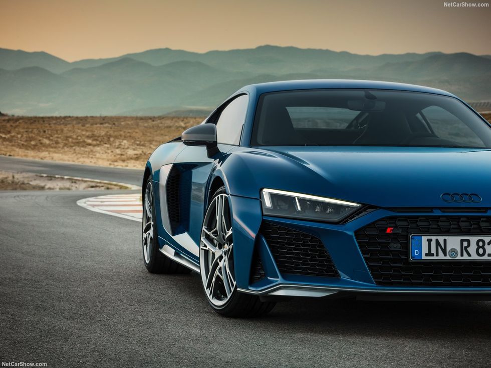Audi R8 får en facelift – och mer knuff i V10:an