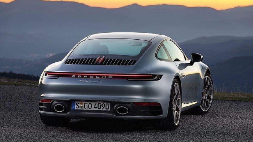 Läckta bilder: Här är nya Porsche 911