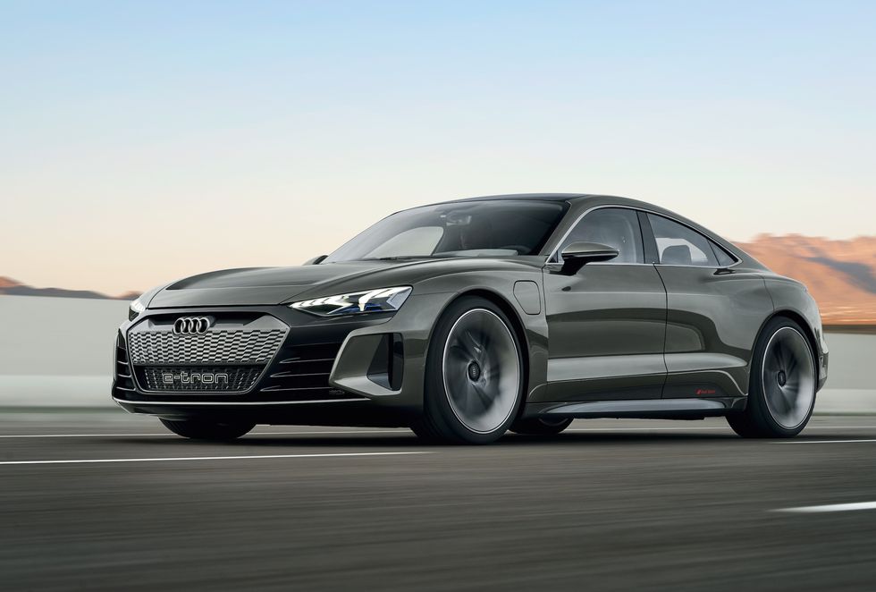 Premiär: Audi e-tron GT – med Audi-DNA och Porsche-teknik