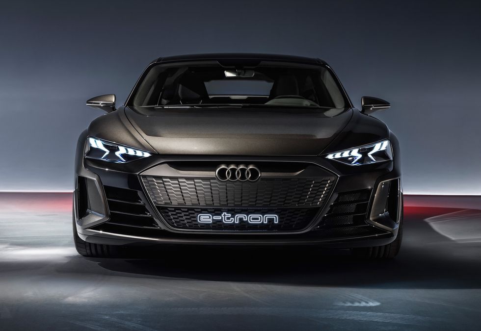 Premiär: Audi e-tron GT – med Audi-DNA och Porsche-teknik