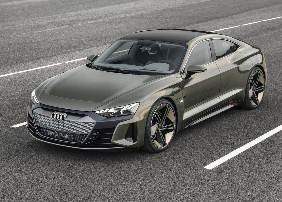 Premiär: Audi e-tron GT – med Audi-DNA och Porsche-teknik