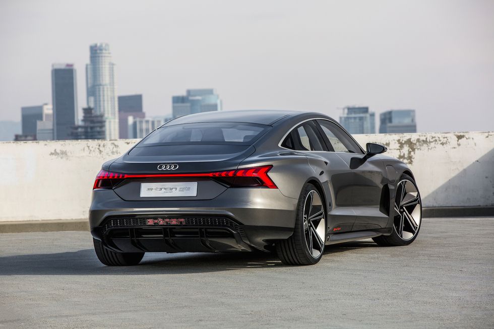 Premiär: Audi e-tron GT – med Audi-DNA och Porsche-teknik