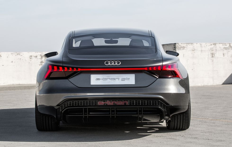 Premiär: Audi e-tron GT – med Audi-DNA och Porsche-teknik