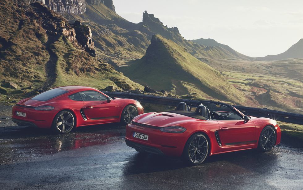 Porsche vässar körglädjen med två nya 718 T modeller