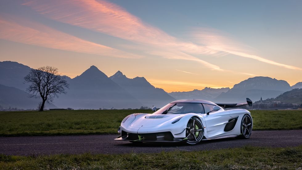Bildgalleri: Koenigsegg Jesko i natursköna Luzern, Schweiz