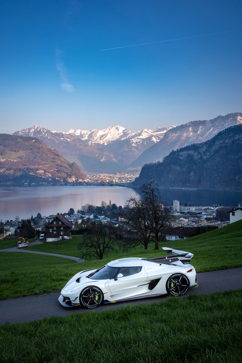 Bildgalleri: Koenigsegg Jesko i natursköna Luzern, Schweiz