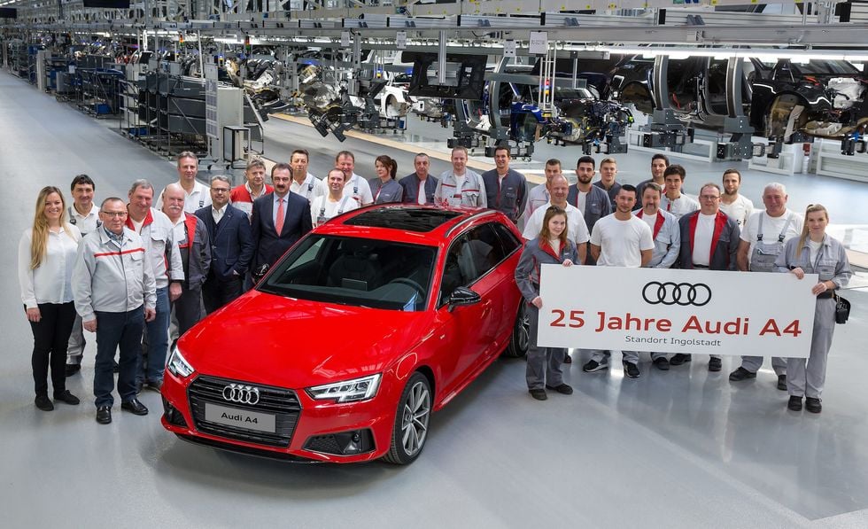 Audi A4 fyller 25 år – den mest populära modellen